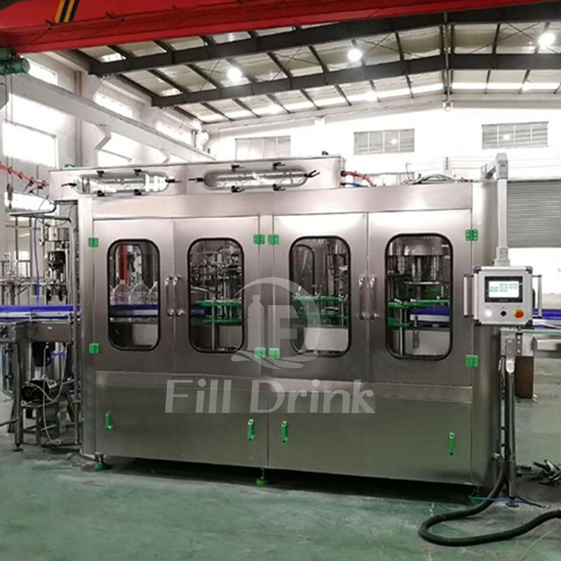 Iniettore liquido di 10000B/H Juice Bottle Filling Machine Hot Juice Filling Machine With Washing
