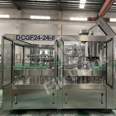 Piccole linee di produzione complete gassose automatiche piene dell'acqua in bottiglia della macchina di rifornimento della bevanda